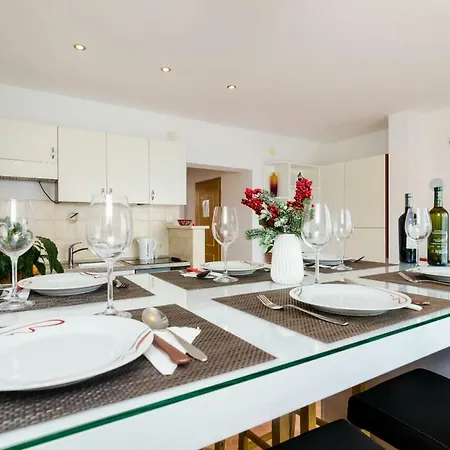 Adriatic-house & Seaview Pool