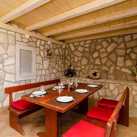 Adriatic-house & Seaview Pool * Sobra